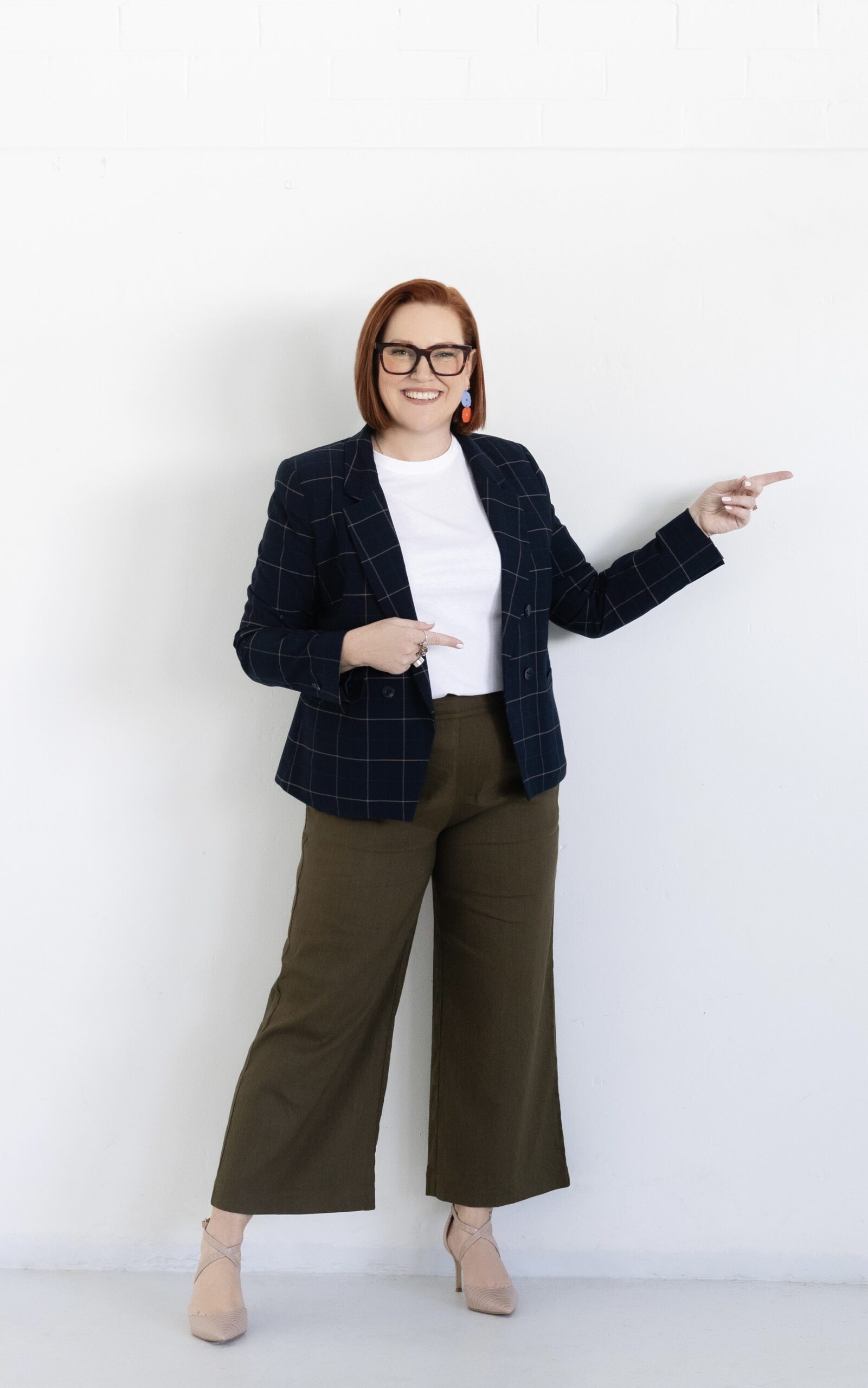 Nicky Miklós — Smart Business Growth Strategist Nicky Miklós, the business growth strategist behind the Smart Business Growth model